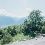 Magnifique Mitoyen Avec Vue Sur Les Montagnes
