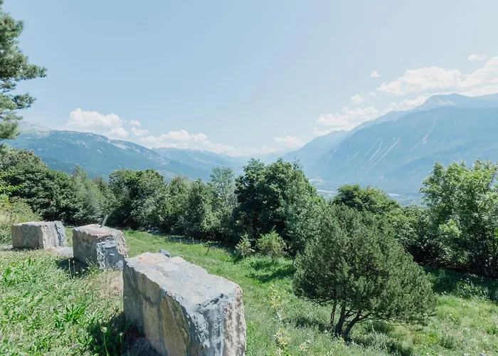 Magnifique Mitoyen Avec Vue Sur Les Montagnes * 크란스몬타나
